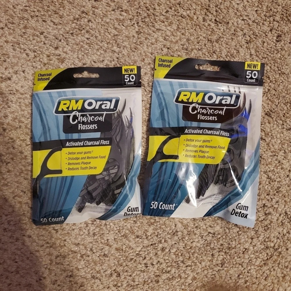 RM Oral Charcoal Teeth Mouth Flossers 100ct